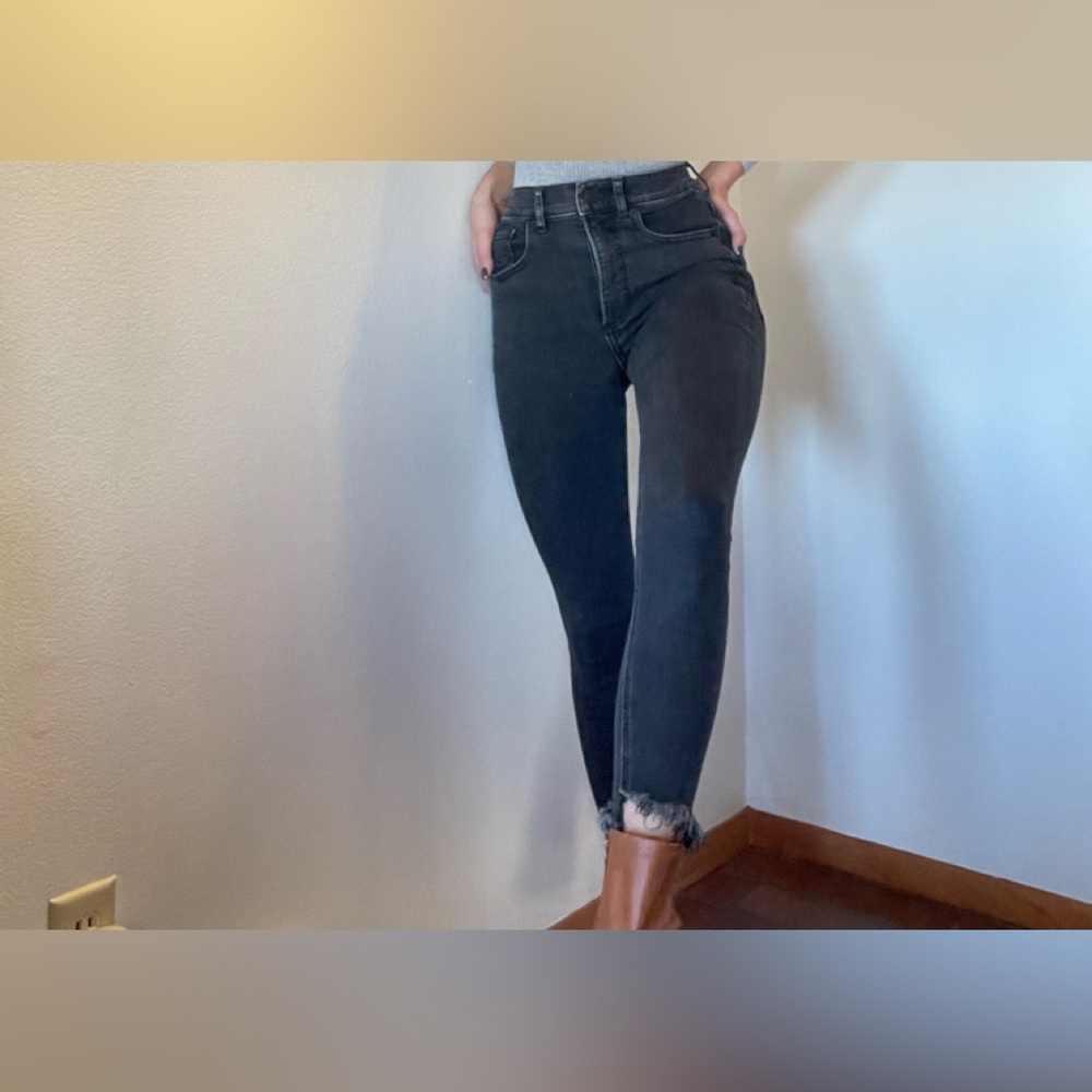 Black Cropped Jeans